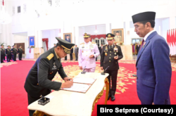 KSAD Letjen Agus Subiyanto menyatakan adanya arahan khusus dari Jokowi untuk mempertahankan situasi kondusif di tahun politik ini. (Foto: Courtesy/Biro Setpres)