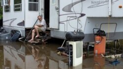 La tormenta tropical Debby tocó tierra por segunda vez en Carolina del Sur dentro de su ruta por la costa este de Estados Unidos.