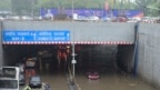 Một đường cao tốc bị ngập gần sân bay ở New Delhi hôm 28/6.