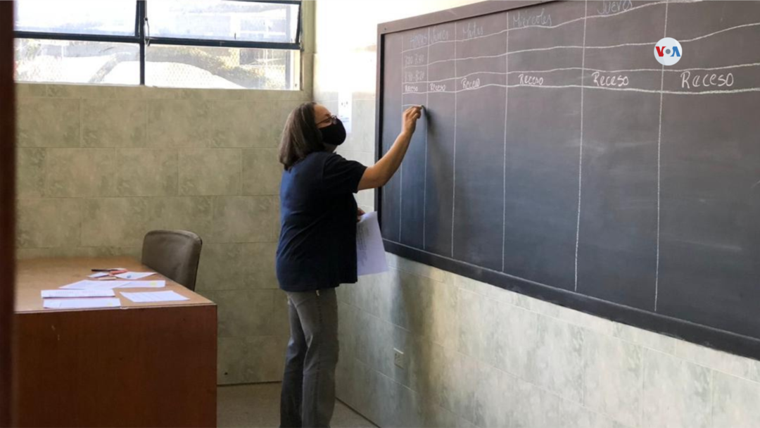 Horarios mosaico en las escuelas de Venezuela. [Foto: Fabiana Rondón, Voz de América]