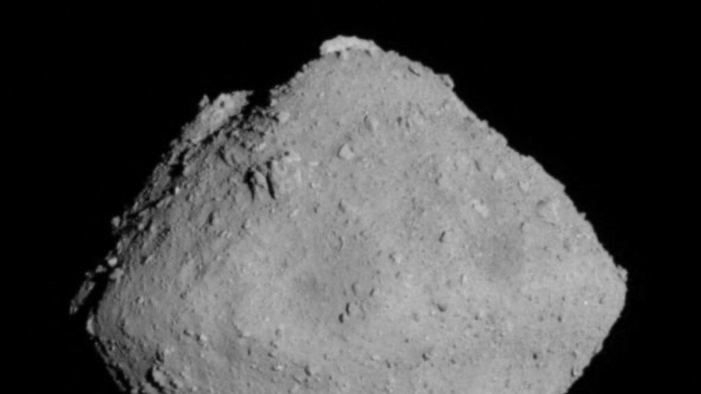 Scientists Find Elements of Life on an Asteroid