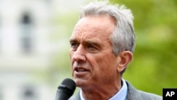 Robert F. Kennedy Jr. bebricara dalam sebuah acara di Albany, New York, pada 14 Mei 2019. (Foto: AP/Hans Pennink)