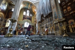 Наслідки російського удару собору в Запоріжжі, 18 жовтня 2023. REUTERS/Stringer