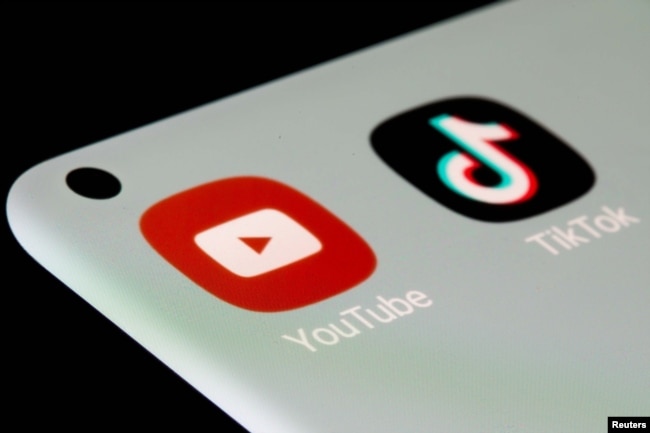 YouTube Shorts dirilis tahun 2021 untuk saingi TikTok dan Reels. (Reuters/Dado Ruvic)