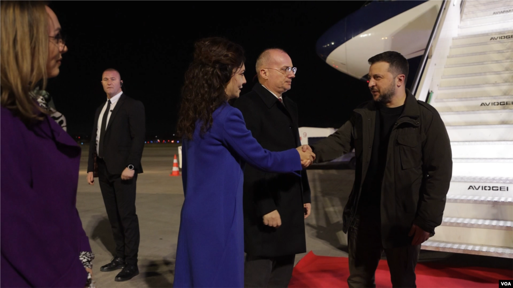 Samiti në Tiranë për Ukrainën, mbërrin presidenti Zelensky