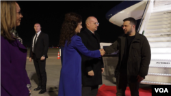Mbërritja e presidentit ukrainas Volodymyr Zelensky në aeroportin Nënë Tereza në Tiranë