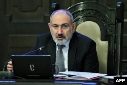 Perdana Menteri Nikol Pashinyan memperingatkan pada 15 Februari 2024, dua hari setelah pertempuran kecil di perbatasan kiri mereka empat tentara Armenia tewas, Azerbaijan merencanakan "perang skala penuh" melawan Armenia. (Handout / Pemerintah Armenia / AFP)