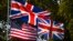 美国与英国国旗