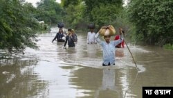 ভারতের উত্তরাখণ্ডে বাড়ছে বিপদ, ফুঁসছে গঙ্গা, বন্ধ জাতীয় সড়ক, রাজ্যজুড়ে জারি সতর্কতা। 