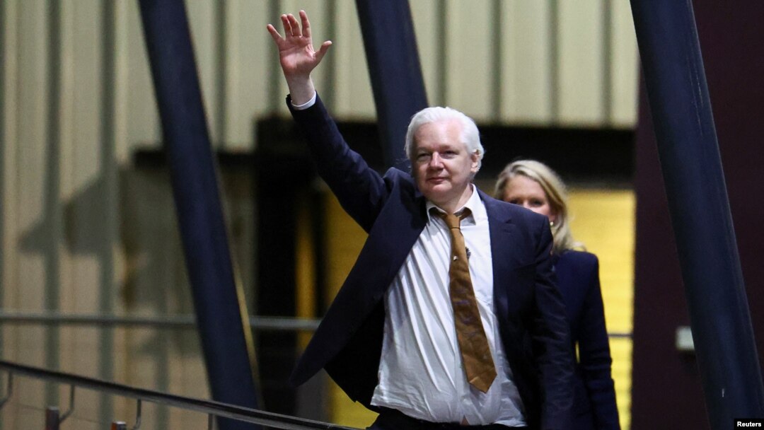 WikiLeaks kurucusu Julian Assange, Haziran ayında serbest bırakılarak ülkesi Avustralya'ya dönmüştü.
