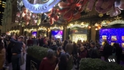 Holiday Window Displays Pack the Streets of New York City