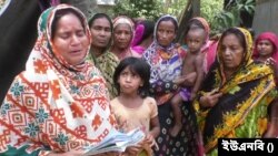 গাইবান্ধায় প্রতারণার শিকার ৬০০ হতদরিদ্র নারী; বিক্ষোভ, মামলা দায়ের