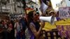 La gente se manifiesta por el derecho a una vivienda asequible en Lisboa, Portugal, 1 de abril de 2023. REUTERS/Pedro Nunes
