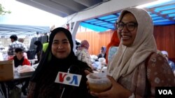 (ki-ka) Abla dan Cyntia, diaspora Indonesia di Los Angeles, California (dok: VOA)