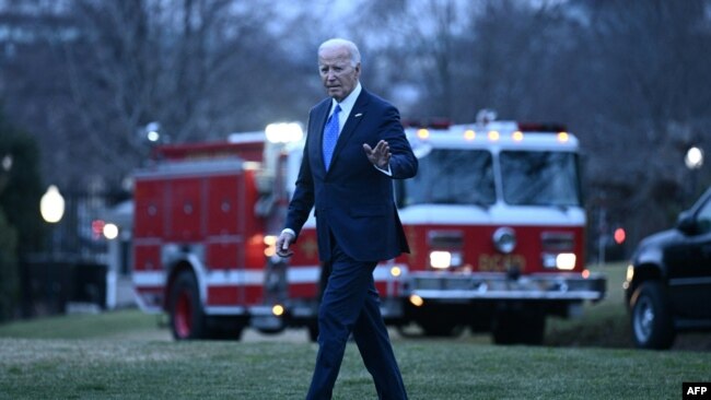 US President Joe Biden walks to Marine One on the South Lawn of the White House in Washington, DC, on Feb. 9, 2024. Biden is travelling to Wilmington, Delaware to spend the weekend.