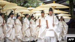 日本东京靖国神社举行一年一度的春季仪式。（2024年4月21日）