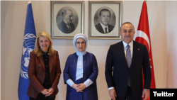 Emine Erdoğan, UNICEF Direktörü Catherina Russell ile de Türkevi'nde biraraya geldi.