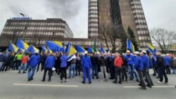 Bosna i Hercegovina, Sarajevo, stotine rudara protestira ispred Vlade Federacije BiH 27. marta.