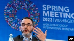 Головний економіст МВФ П’єр-Олів’є Горінчас під час прес-конференції 11 квітня в МВФ