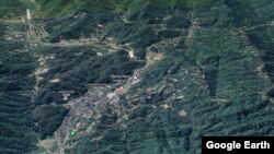 ကချင်လွတ်မြောက်ရေးတပ်မတော် KIA ဌာနချုပ်ရုံးစိုက်ရာ ကချင်ပြည်နယ် လိုင်ဇာမြို့ကို Google Earth မြေပုံမှ တွေ့ရစဉ်