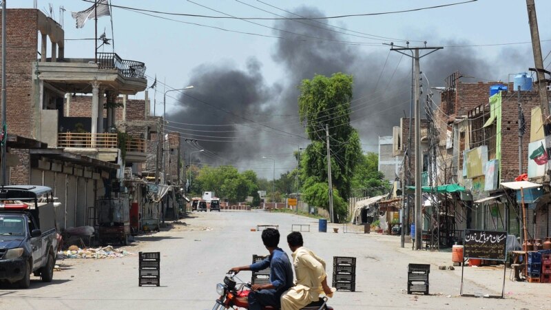 لە تەقینەوەیەکدا لە پاکستان دوو منداڵ دەکوژرێن و 16 کەسی دیکە بریندار دەبن