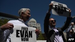 The Independent Association of Publishers' Employees and Wall Street Journal journalists rally in Washington, D.C., April 12, 2023, calling for the release of Wall Street Journal reporter Evan Gershkovich, who has been held in Russia since March 29.