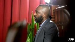 Jose Filomeno dos Santos , le fils de l'ancien président angolais Jose Eduardo dos Santos, comparaît devant la haute cour pour des accusations de corruption à Luanda, le 9 décembre 2019. 