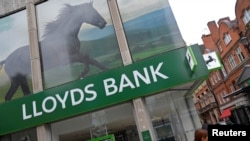 Kantor cabang Bank Lloyds yang terletak di London, Inggris, dalam foto yang diambil pada 20 Juli 2018. (Foto: Reuters/Toby Melville)