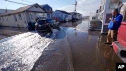 Permukiman warga di kota Hampton, New Hampshire rusak akibat banjir yang disebabkan oleh badai pada Januari 2024 lalu (foto: dok). 