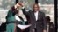 Cyril Ramaphosa (kanan) diambil sumpahnya untuk masa jabatan kedua sebagai presiden Afrika Selatan, pada Rabu (19/6)