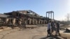 Una vista de la escuela secundaria Wynne tras el paso de un tornado en Wynne, Arkansas, el sábado 1 de abril de 2023. Varios tornados implacables arrasaron partes del sur y el centro norte de EEUU, destrozando casas y centros comerciales. (AP Foto/Adrian Sainz)