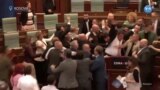 Kosova meclisinde yumruklu kavga