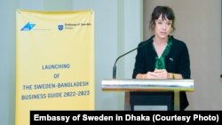 সুইডেন-বাংলাদেশ বিজনেস গাইড ২০২২-২০২৩ এর উদ্বোধন অনুষ্ঠানে বাংলাদেশে সুইডেনের রাষ্ট্রদূত আলেকজান্দ্রা বার্গ ফন লিন্ডে। (ফাইল ছবি) 