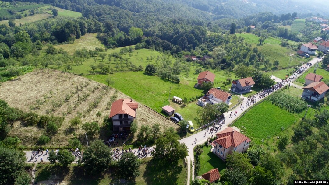 Učesnici Marša mira krenuli su iz Nezuka.