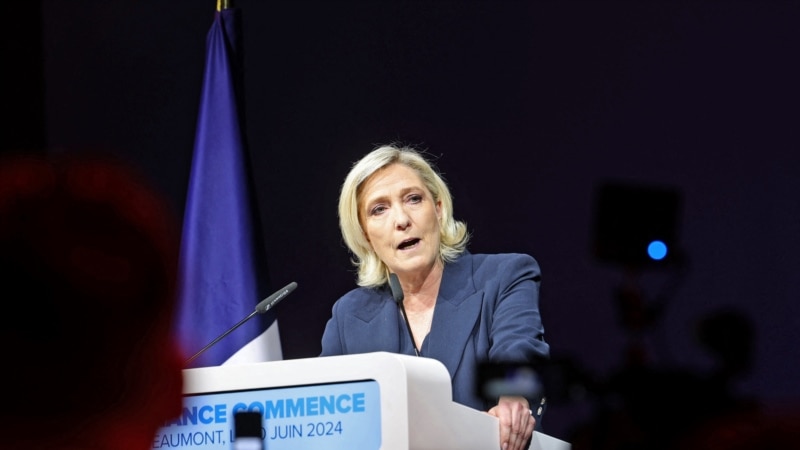 France’s left and center urge alliance against far-right ahead of legislative runoff 