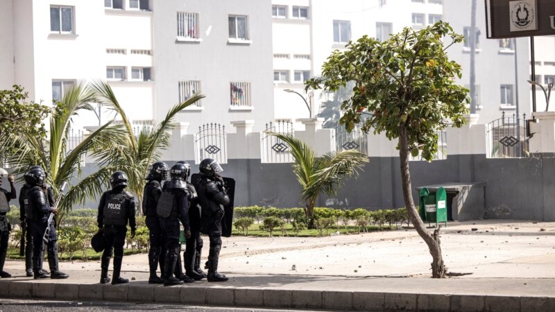 Heurts entre policiers et étudiants à Dakar à la veille d'un procès à risques
