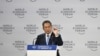 នាយក​រដ្ឋមន្ត្រី​ចិន​លោក Li Qiang ថ្លែង​ក្នុង​អំឡុង​បើក​វេទិកា​សេដ្ឋកិច្ច​ពិភពលោក​រដូវក្តៅក្រុង Davos នៅទីក្រុង Dalian ​ភាគឦសាន​របស់​ប្រទេស​ចិន នាថ្ងៃទី២៥ ខែមិថុនា ឆ្នាំ២០២៤។
