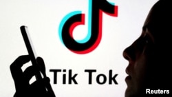 Tik Tok, arhivska fotografija (REUTERS/Dado Ruvic)