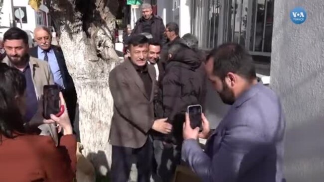 AK Partili Hamza Dağ CHP’nin aday krizi yaşadığı Karaburun’da oy istedi