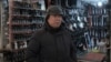 在乌克兰基辅特洛耶辛斯基批发市场的中国商贩 （美国之音记者五羊，特约摄像Yuriy Dankevych拍摄）