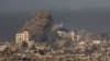 غزہ کی پٹی پر اسرائیل کی بمباری سے اٹھتا ہوا دھواں ، فوٹو اے پی ، 23 نومبر 2023