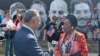 美國眾議員希拉·傑克遜·李出席“讓我們的家人回家運動”休斯敦壁畫揭幕儀式時接受美國之音的採訪。（2023年7月4日）