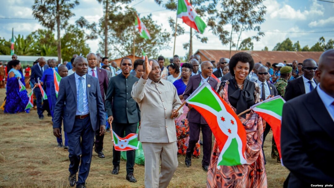 Prezida Evariste Ndayishimiye mu masengesho yo gushima Imana imyaka ine amaze ku butegetsi