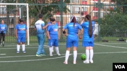 Son 15 mujeres las que actualmente conforman el equipo ‘Las Furias de Cundinamarca’ y son la base de la Selección Colombia de Fútbol para Ciegos. [Foto: Juan Hernández, VOA]. 