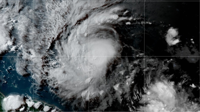 Beryl strengthens into a hurricane, forecast to become major storm 