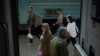 Фото для ілюстрації: люди на станції в Слов'янську 