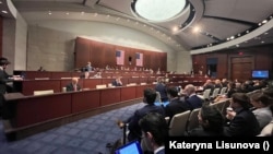 Слухання в Комітеті із міжнародних відносин Палати представників Конгресу США, щодо перевірок, прозорості та підзвітності допомоги, яка виділяється Україні. фото: Катерина Лісунова.