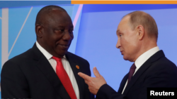 Umongameli Cyril Ramaphosa loMongameli Vladymir Putin.