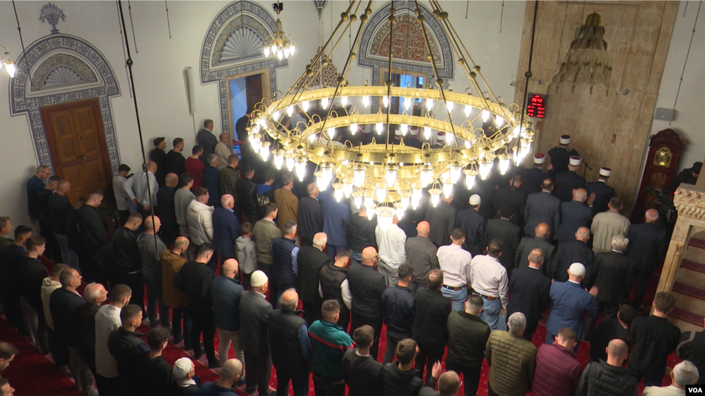 Kremtimet e Fitër Bajramit në Kosovë