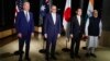 Dari kiri: Presiden AS Joe Biden, PM Australia Anthony Albanese, PM Jepang Fumio Kishida, dan PM India Narendra Modi berpose bersama sebelum pertemuan "Quad" di sela-sela KTT G7, di Grand Prince Hotel di Hiroshima, Jepang pada tanggal 20 Mei 2023 lalu (foto: dok). 